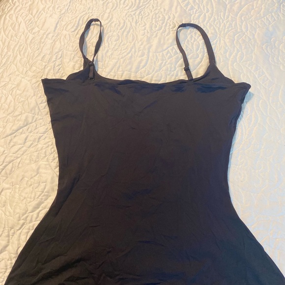 Assets Shape wear Tank - Picture 3 of 3